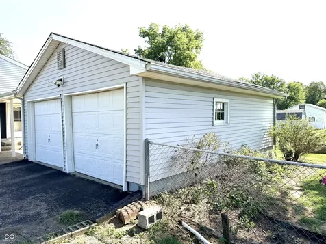 3205 S 150 W Columbus IN 47201