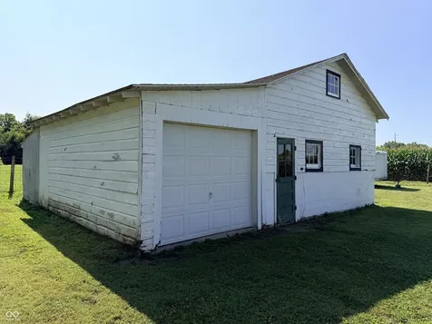 3205 S 150 W Columbus IN 47201