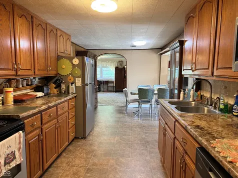 3205 S 150 W Columbus IN 47201