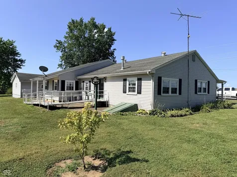 3205 S 150 W Columbus IN 47201