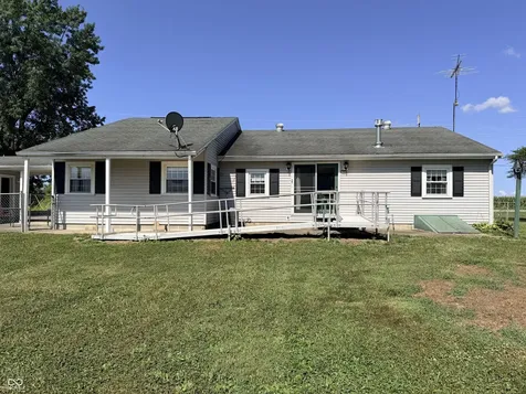 3205 S 150 W Columbus IN 47201