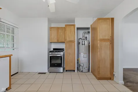 8225 E 47th Street Indianapolis IN 46226