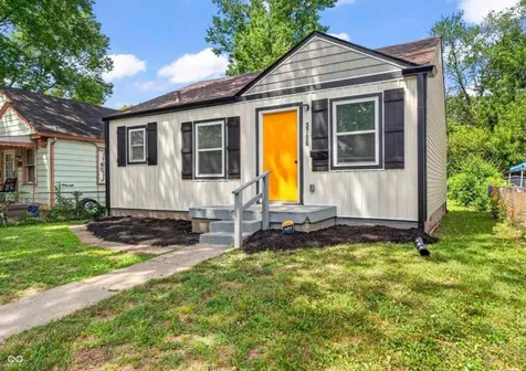 3706 Baltimore Avenue Indianapolis IN 46218