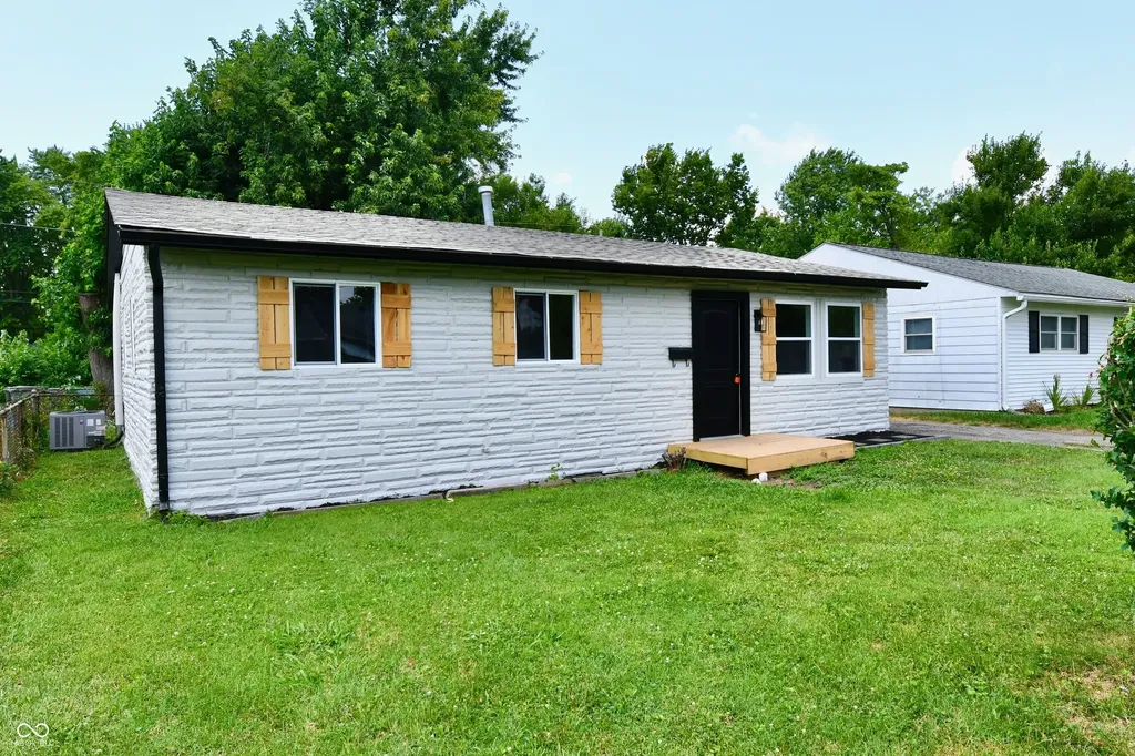 2828 Baltimore Avenue Indianapolis IN 46218