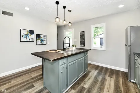 2828 Baltimore Avenue Indianapolis IN 46218