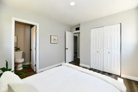 2828 Baltimore Avenue Indianapolis IN 46218
