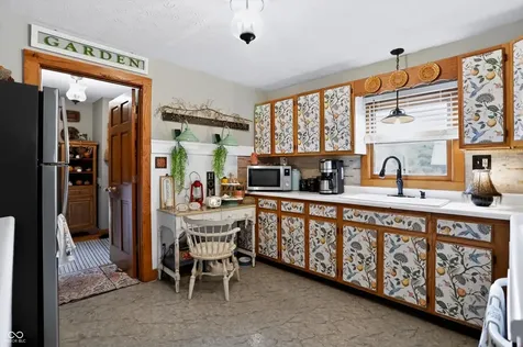 1022 E 600 S Franklin IN 46131