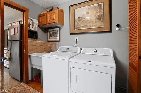 1022 E 600 S Franklin IN 46131
