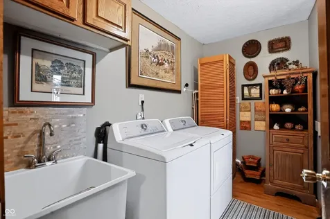 1022 E 600 S Franklin IN 46131