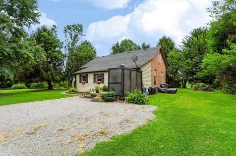 1022 E 600 S Franklin IN 46131