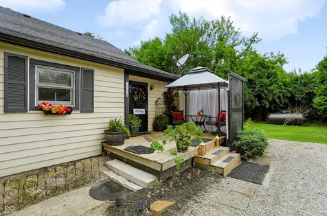 1022 E 600 S Franklin IN 46131