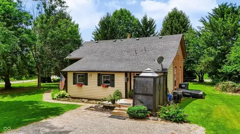1022 E 600 S Franklin IN 46131