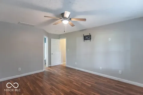 5805 Decatur Ridge Drive Indianapolis IN 46221