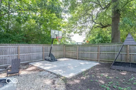 5805 Decatur Ridge Drive Indianapolis IN 46221