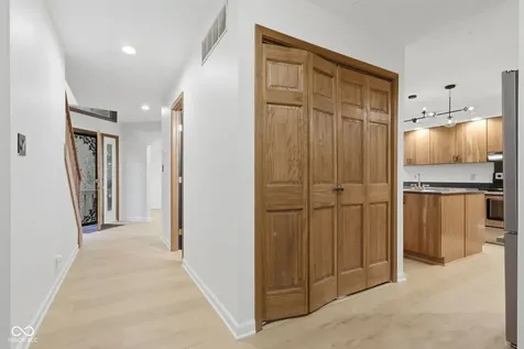 7921 Lincoln Boulevard Indianapolis IN 46240