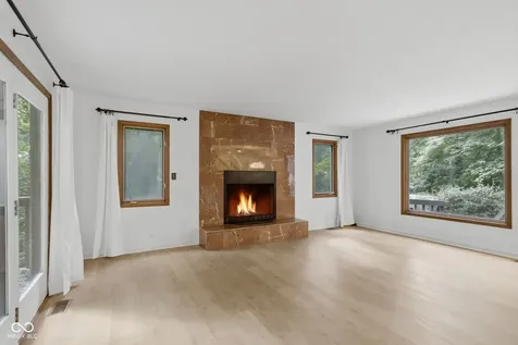 7921 Lincoln Boulevard Indianapolis IN 46240