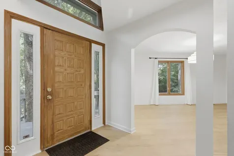7921 Lincoln Boulevard Indianapolis IN 46240