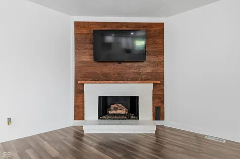 1108 Greenbrook Drive Greenfield IN 46140