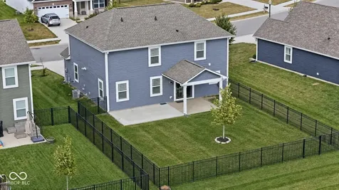 6885 Cardiff Drive Mccordsville IN 46055