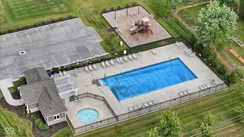 6885 Cardiff Drive Mccordsville IN 46055