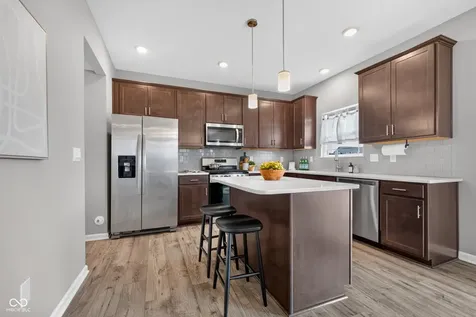 6885 Cardiff Drive Mccordsville IN 46055