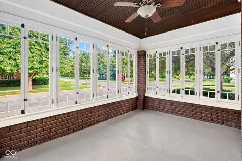 905 Maple Terre Haute IN 47804