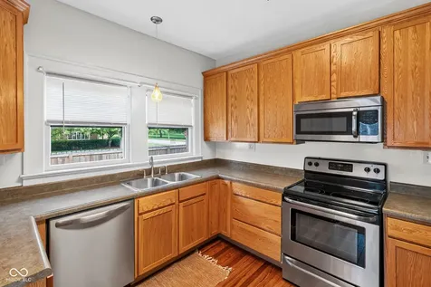 905 Maple Terre Haute IN 47804