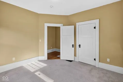 905 Maple Terre Haute IN 47804