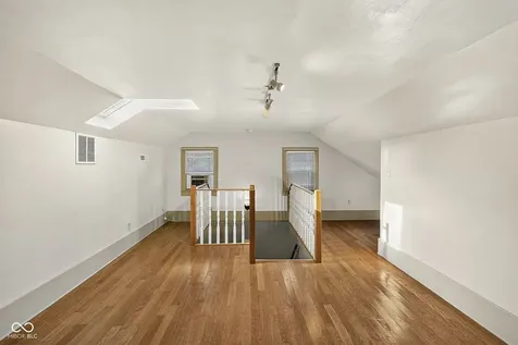 905 Maple Terre Haute IN 47804