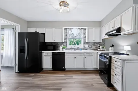 60 Waterford Court Zionsville IN 46077