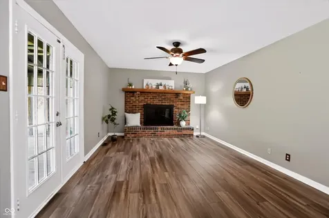 60 Waterford Court Zionsville IN 46077