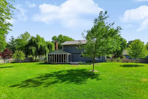 60 Waterford Court Zionsville IN 46077