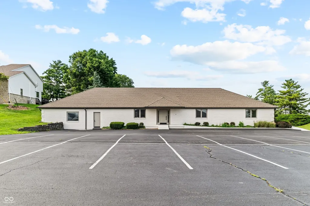 130 Fairway Lakes Drive Franklin IN 46131