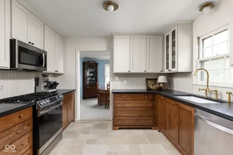 6852 Marmont Court Indianapolis IN 46220