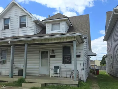 2002 1/2 Shelby Street Indianapolis IN 46203