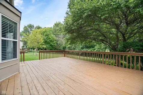 8702 Buffett Parkway Fishers IN 46038