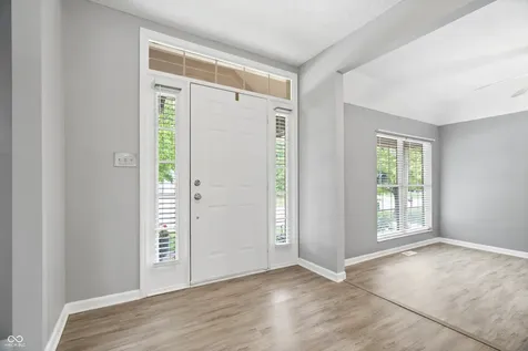 8702 Buffett Parkway Fishers IN 46038