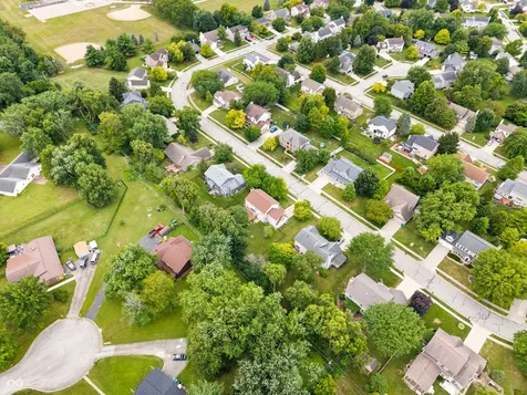 8702 Buffett Parkway Fishers IN 46038