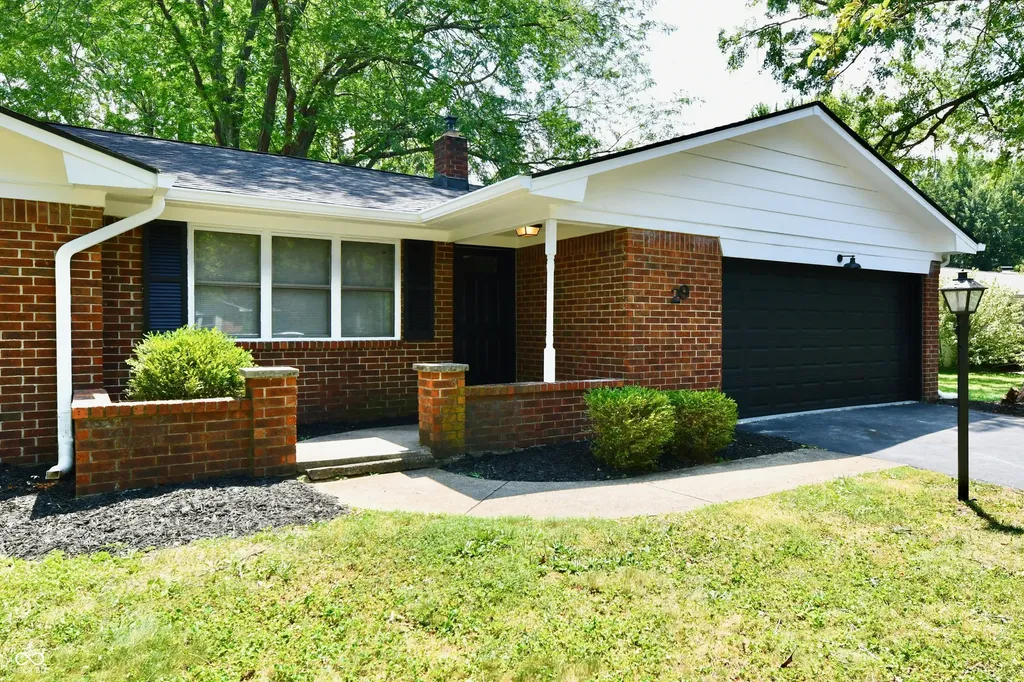 29 Parkwood Drive Brownsburg IN 46112