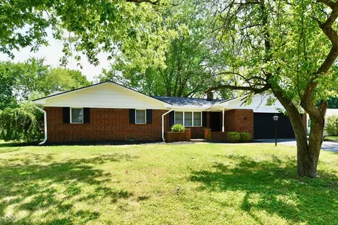 29 Parkwood Drive Brownsburg IN 46112