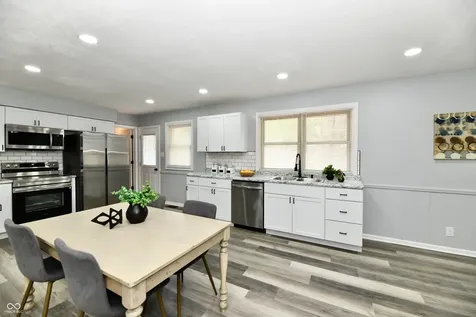 29 Parkwood Drive Brownsburg IN 46112