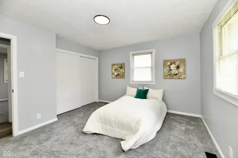 29 Parkwood Drive Brownsburg IN 46112