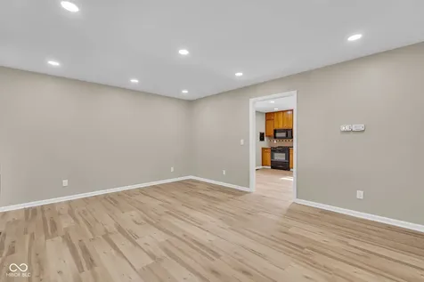 439 Lindsay Court Indianapolis IN 46214