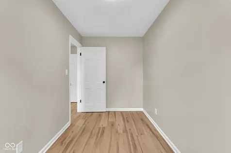 439 Lindsay Court Indianapolis IN 46214