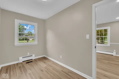 439 Lindsay Court Indianapolis IN 46214