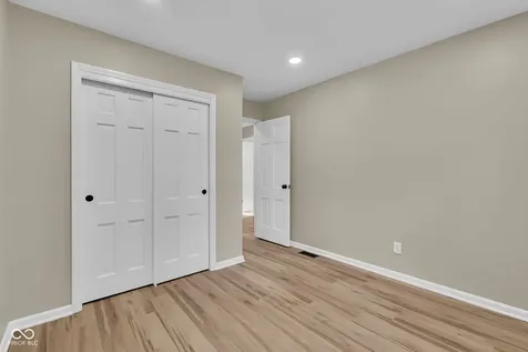 439 Lindsay Court Indianapolis IN 46214