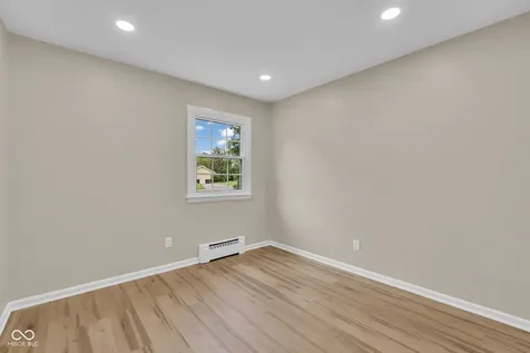 439 Lindsay Court Indianapolis IN 46214