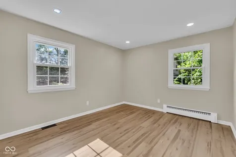 439 Lindsay Court Indianapolis IN 46214