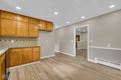 439 Lindsay Court Indianapolis IN 46214