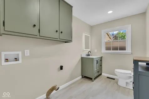 439 Lindsay Court Indianapolis IN 46214